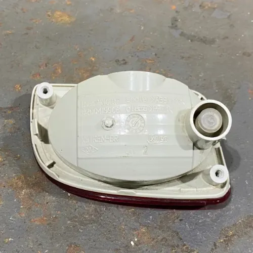 Luz De Neblina Traseira Direita Renault Kangoo