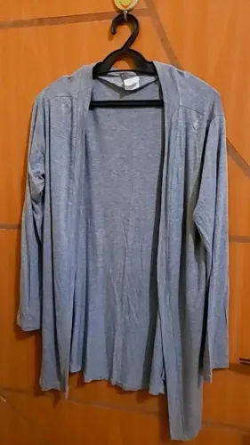 Cardigan feminino azul claro