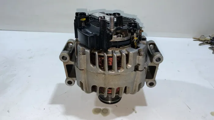 Alternador Mercedes C180 Slk250 1.8 cgi A0009063000