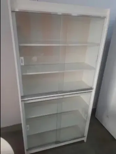ESTANTE PRATELEIRA COM PORTAS DE VIDRO