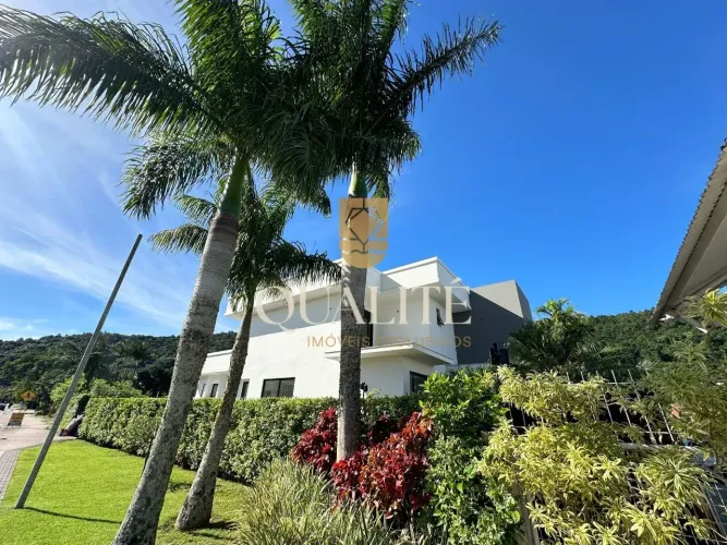 Casa de Condomínio, 4 suítes, à venda, 288m² - Cachoeira do Bom Jesus , R$2.240.000,00