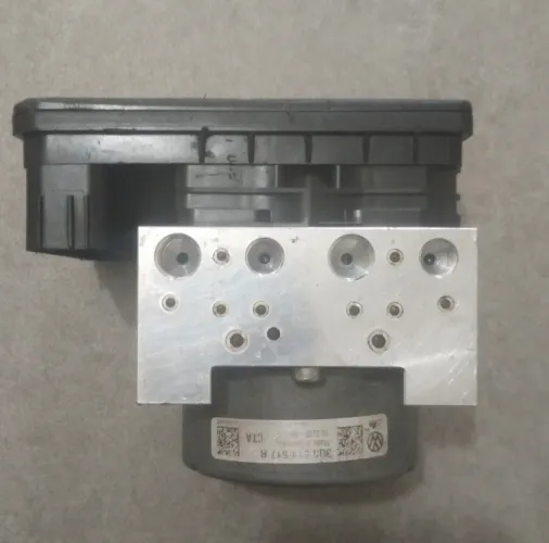 Módulo De Abs Vw Golf Gti 3q0907379r / 3q0614517r Original