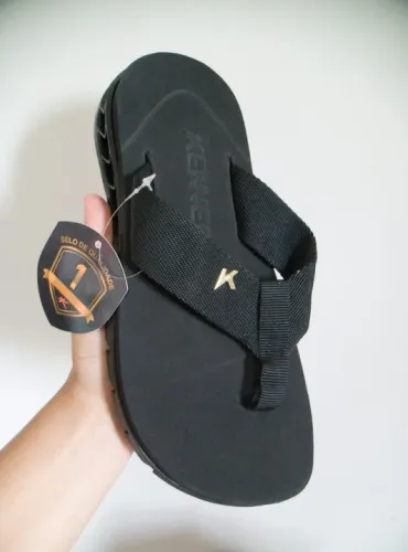 Chinelo Kenner Rakka