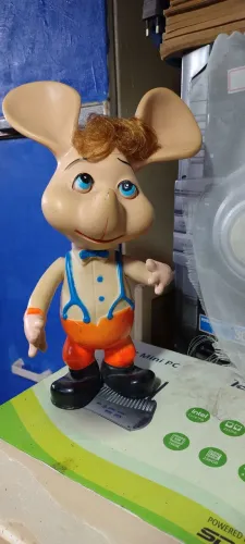 Boneco topogigio antigo altura 25 cm