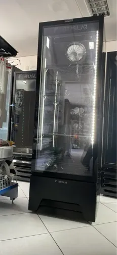 Cervejeira porta de Vidro 500 litros