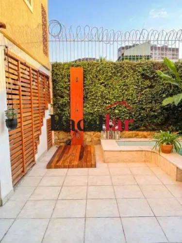 Casa em Condomínio com 3 Quartos, Suíte, Piscina e Vaga à venda no Lins de Vasconcelos1!