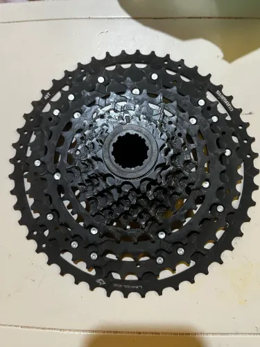 Cassete shimano cues  de 10 v e alavanca de 10 v