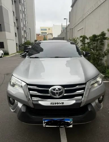 Toyota Hilux SW4 SRX 4X4 2.8 TDI 16V Dies. Aut. 2017