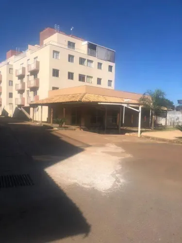 Cobertura com 3 dormitórios para alugar, 100 m² por R$ 1.700,01/mês - Setor Sul Jamil Migu