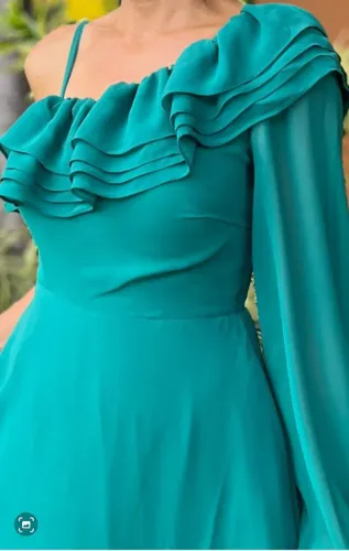 Vestido Festa Verde com Detalhes em Renda
