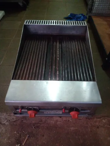 Char Broiler a Gás
