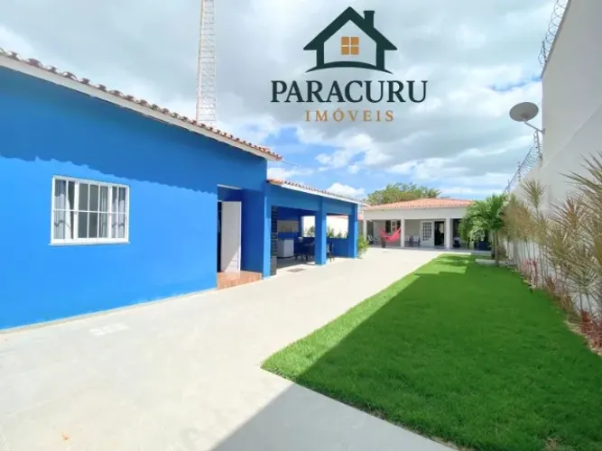 Vendo casa com quatro quartos no Paracuru.