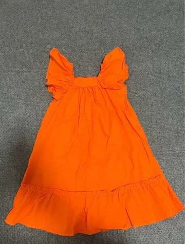 Vestido Infantil Laranja novo tamanho 4 anos.