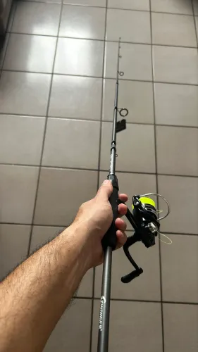 Kit pesca molinete vara e linha 