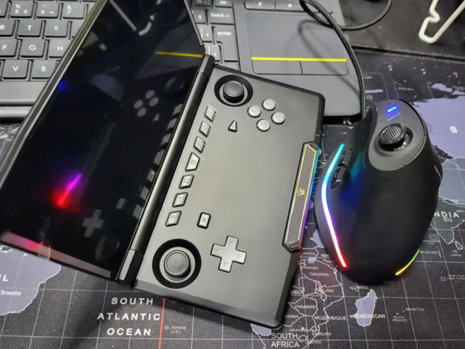 Console Portátil Videogame Powkiddy X18S Ultra Versão Black roda PSP PS2 Wii PS1