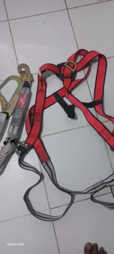 Vendo sinto de segurança novo interessado chama no pv *39 fala com Cleiton