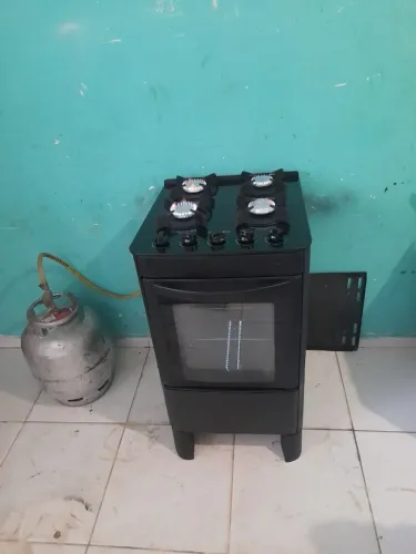 Vende-se fogão mesa de vidro 4 bocas bem conservado