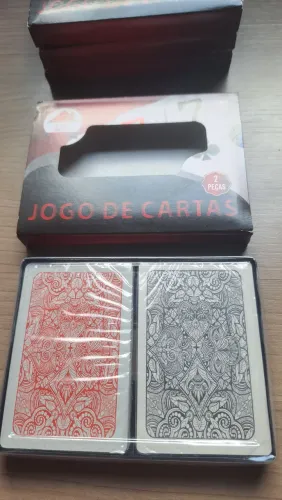 Baralho 100% Plástico!!!
