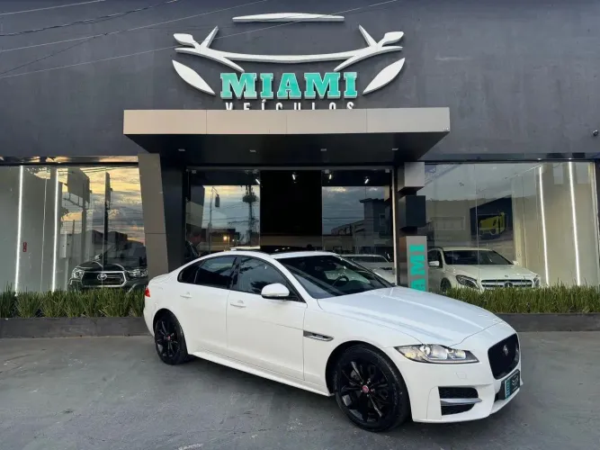 JAGUAR XF 2.0 R-SPORT TURBOCHARGED GASOLINA AUTOMÁTICO 2017