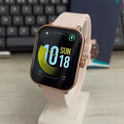 COLMI P81: Smartwatch Completo com Chamadas de Voz e Monitoramento Avançado de Saúde