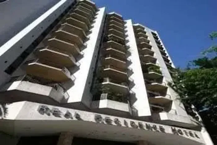 Apart hotel , quarto e sala com varanda