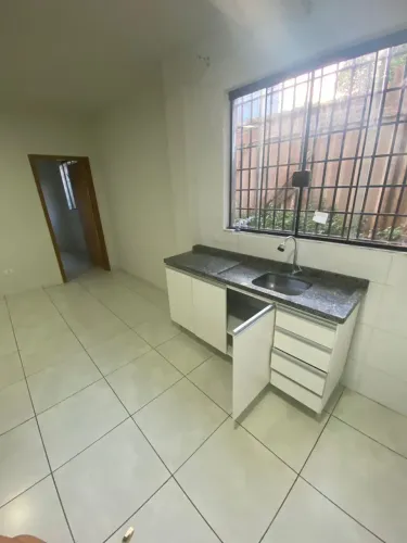 Imóvel para aluguel possui 40 metros quadrados com 1 quarto em Chácara Paulista - Maringá