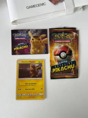 Carta promo cinema Pikachu Detetive Pokémon TCG Detective Pikachu