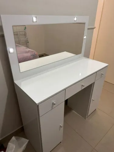 Penteadeira camarim com Espelho e Iluminação 