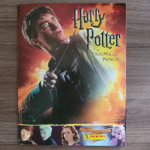 Álbum de Figurinhas / Livro Ilustrado Harry Potter e o Enigma do Príncipe - Panini - 2009