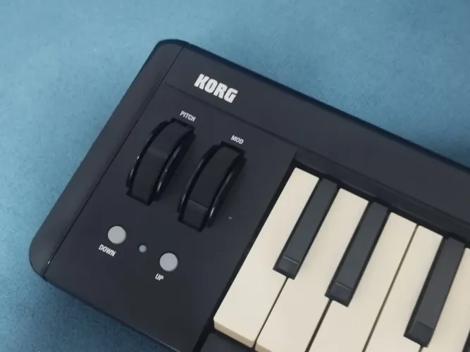 Controlador Korg Micro key 1 37 teclas