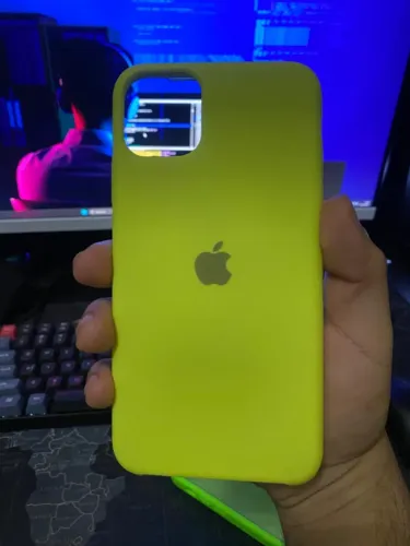 7 Capas para Iphone 11 Pro Max (Conservadas)