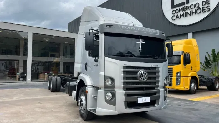 VW 24.280 CONSTELLATION 6X2 ANO/MOD 21/22 UNICO DONO CAMBIO AUTOMATIZADO 10 PNEUS SEM RECA