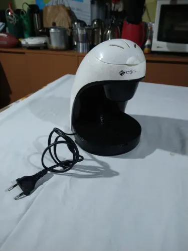 Cafeteira Cadence single 220v.