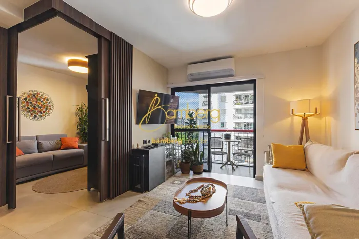 EXECELENTE APARTAMENTO COM 3 DORMITÓRIOS E UMA SUÍTE TOTALMENTE REFORMADO