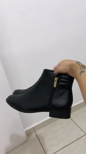 Bota via uno 