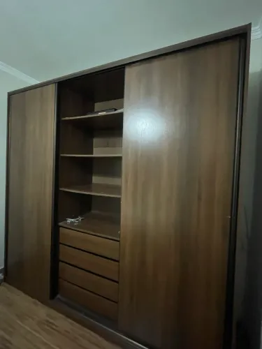 Guarda roupas 3 portas