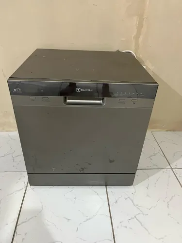 Lava-Louças Electrolux 8 Serviços Inox com Função Higienizar (LL08S).