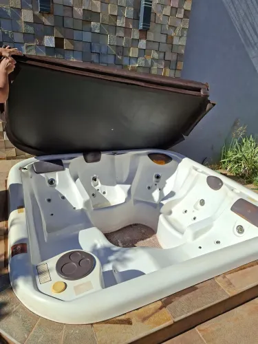 Banheira SPA Jacuzzi