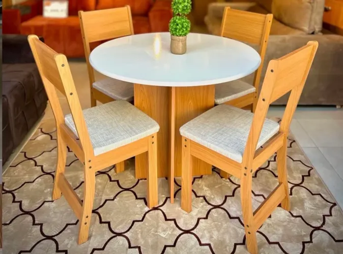 Mesa de Jantar 4Cadeiras L292