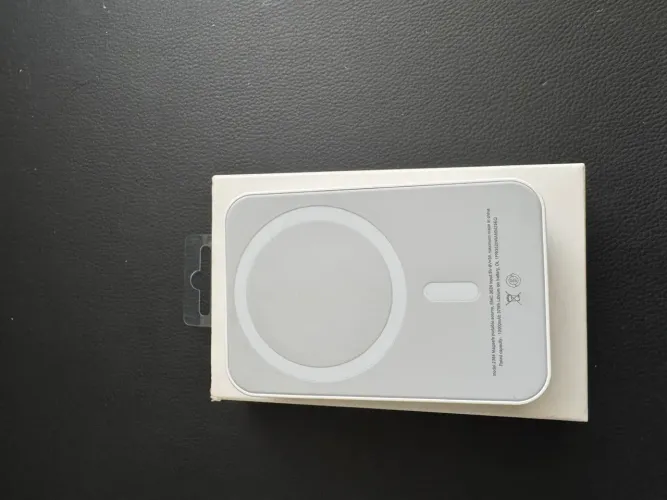 MagSafe Apple