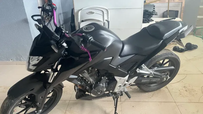 Cb 300f