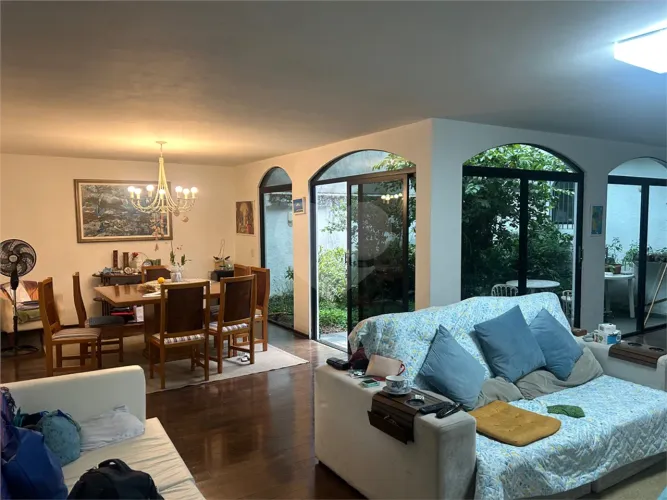 Casa térrea com 5 quartos à venda em Jardim Santo Amaro - SP