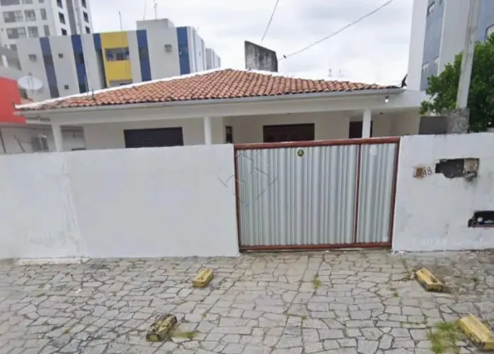CASA RESIDENCIAL / COMERCIAL 12M² DE FRENTE 32M² FUNDO (MORAR, ENVESTIR OU EMPREEDER).