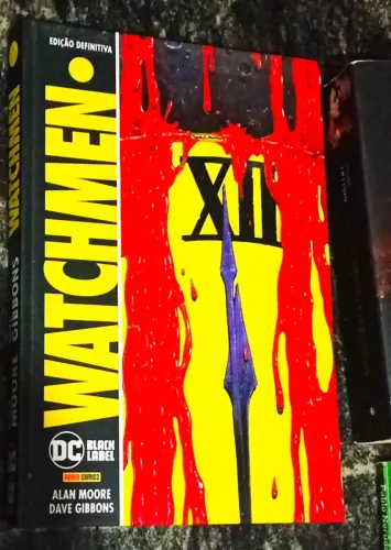 WATCHMEN - EDIÇÃO DEFINITIVA