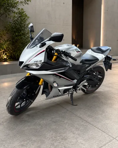 Yamaha YZF-R3 2021, impecável, baixa km, esportiva e muito conservada