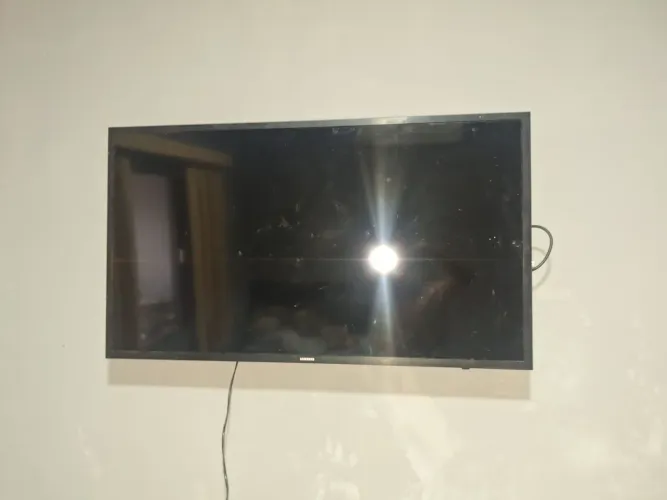 Televisão 40 polegadas smart 