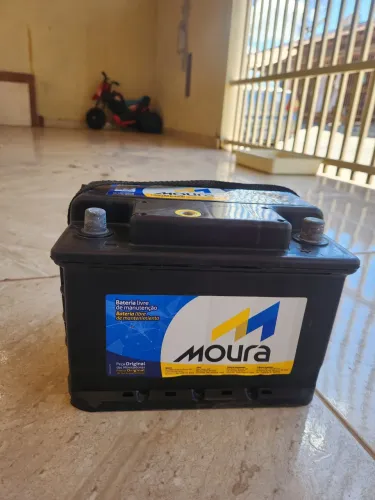Bateria Moura 60AH Semi Nova só R$ 170 a base de troca 
