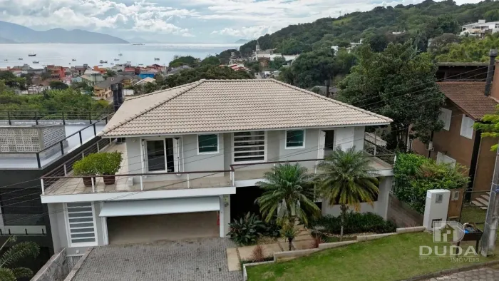 CASA 5 dormitórios 390mtrs do mar GAROPABA