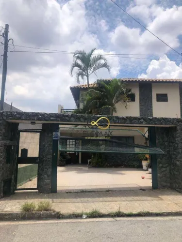 Sobrado com 3 dormitórios à venda, 194 m² por R$ 900.000,00 - Parque Renato Maia - Guarulh