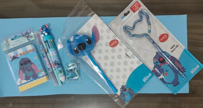 Kit Stich caderneta marca texto canetas borracha lápis